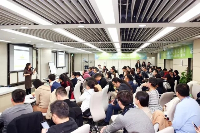 创创饭堂 | 4级采访、100个标题、1万字反馈报告:咪蒙是这样炼成的